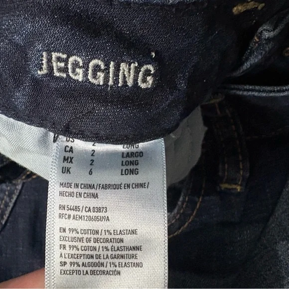 American Eagle Super Stretch Dark Blue skinny jeans/jeggings size 2 long euc - Picture 4 of 6